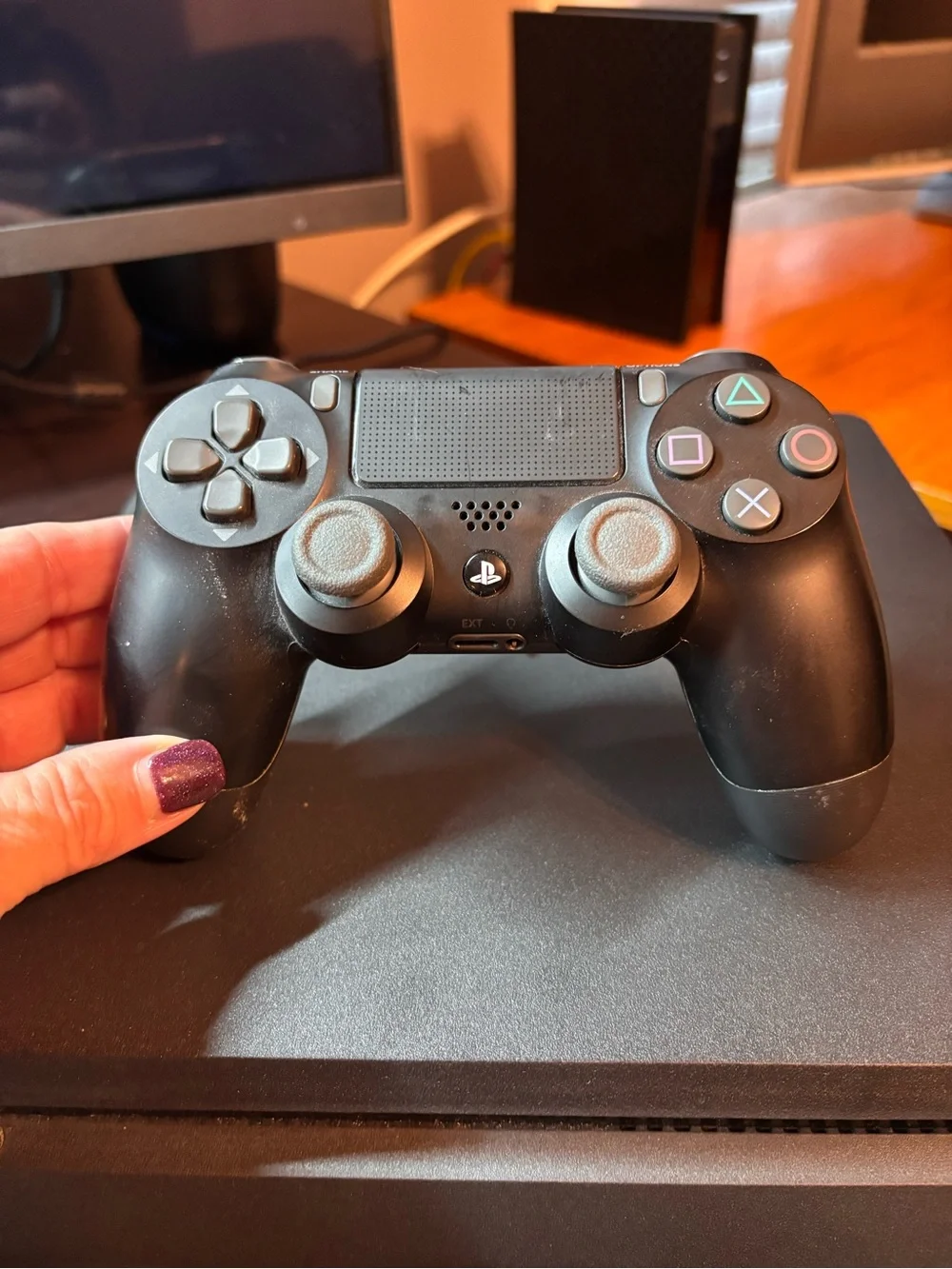 Sony ps4 slim